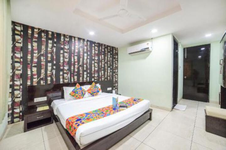 FABHOTEL SWAN PARADISE