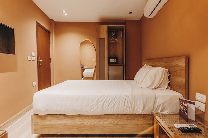 Room 80 of 130