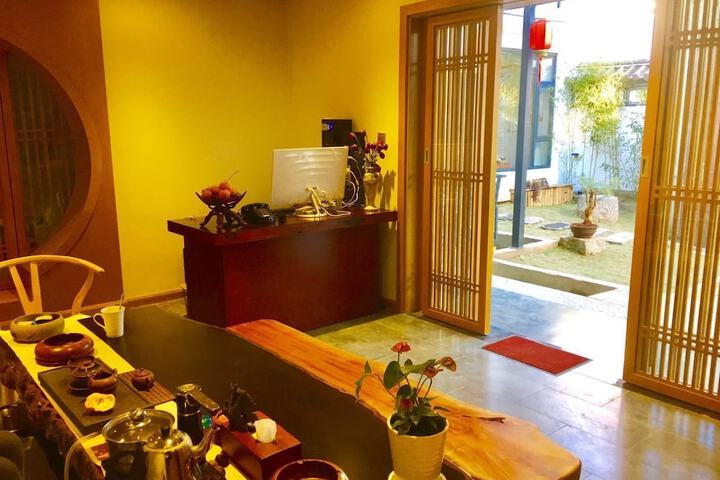 BO NAN HOMESTAY