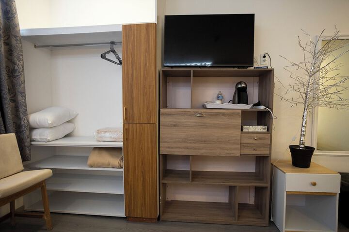 Room 43 of 124
