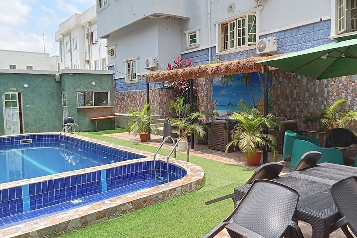 Pool 40 of 43