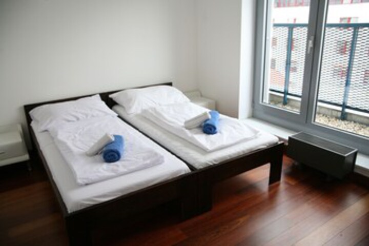 Room 266 of 275