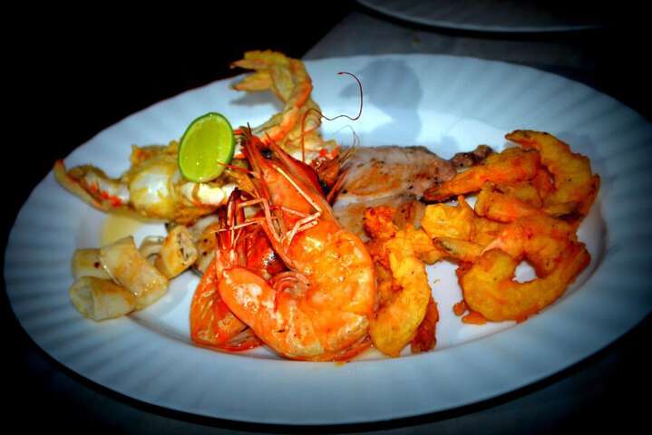 Dining 42 of 63