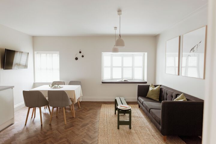 Room 4 of 36