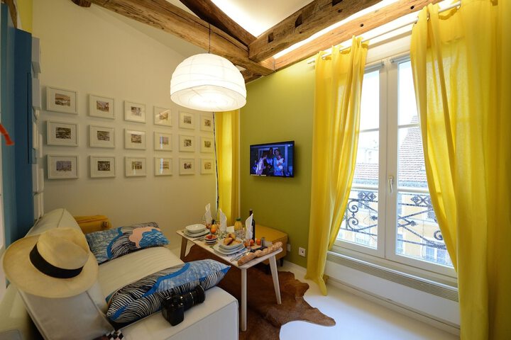 Room 425 of 648