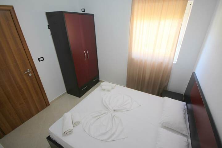 Room 32 of 101