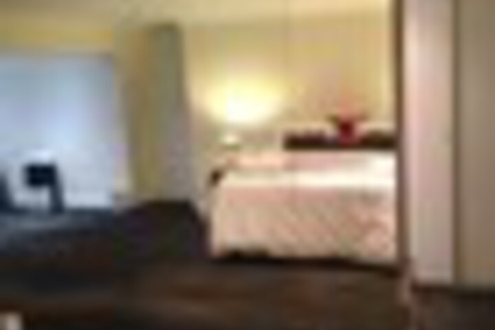 Room 11 of 117
