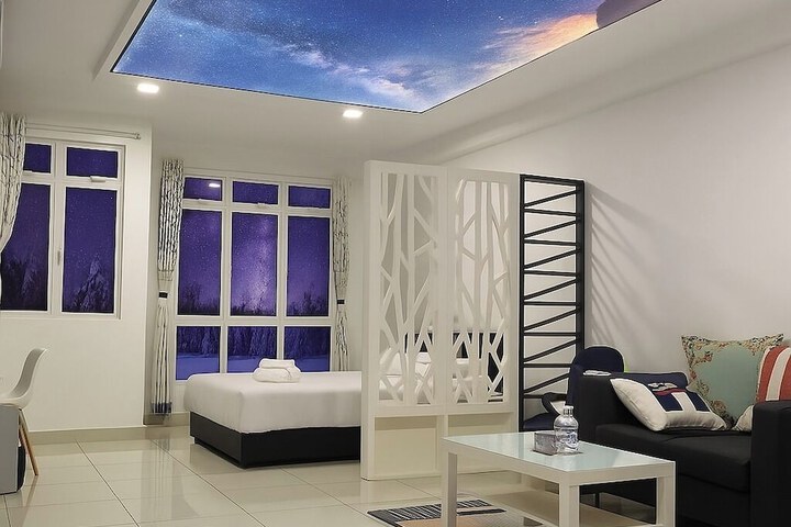 Room 35 of 72
