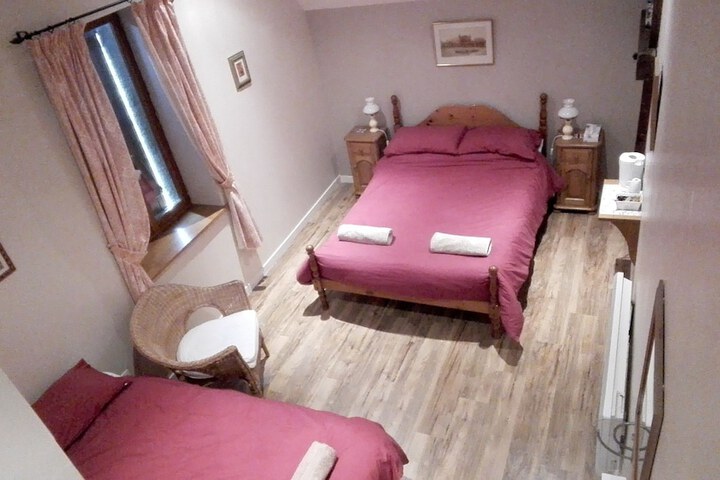 Room 15 of 18