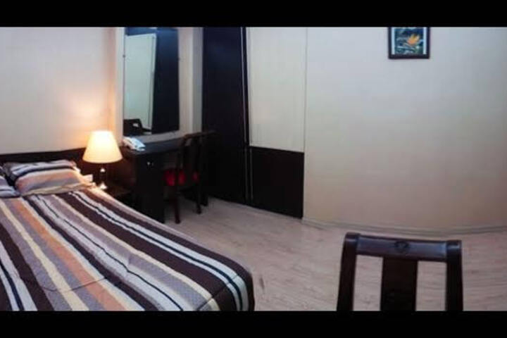 Hotel 5 of 6