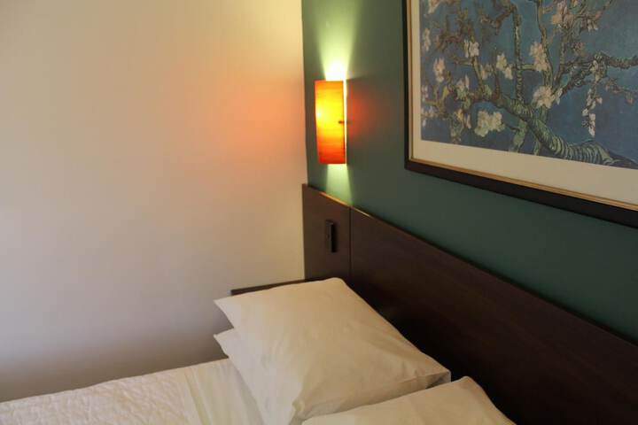Room 13 of 60