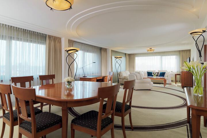 Room 27 of 119