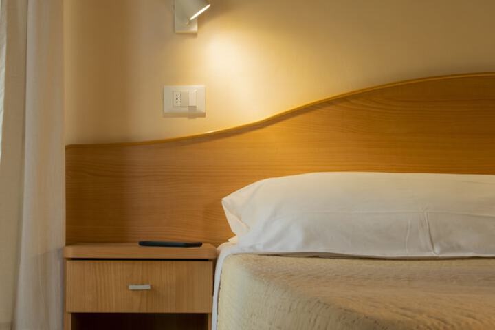 Room 10 of 55