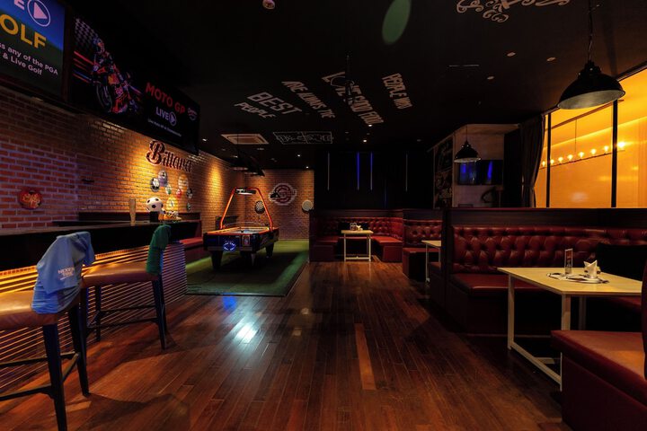 Lounge 97 of 148