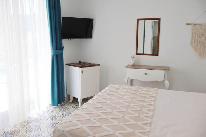 Room 19 of 141