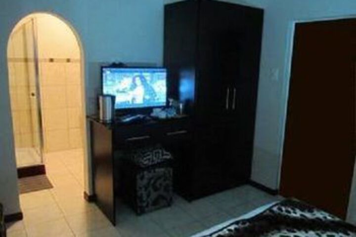 Room 13 of 15