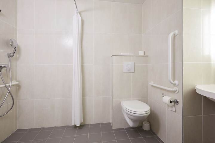 Clean Restrooms