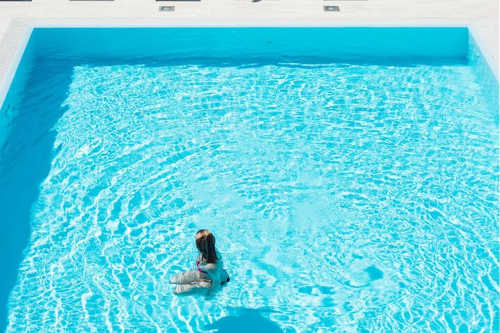 Pool 72 of 111