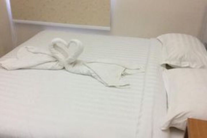 Room 11 of 23