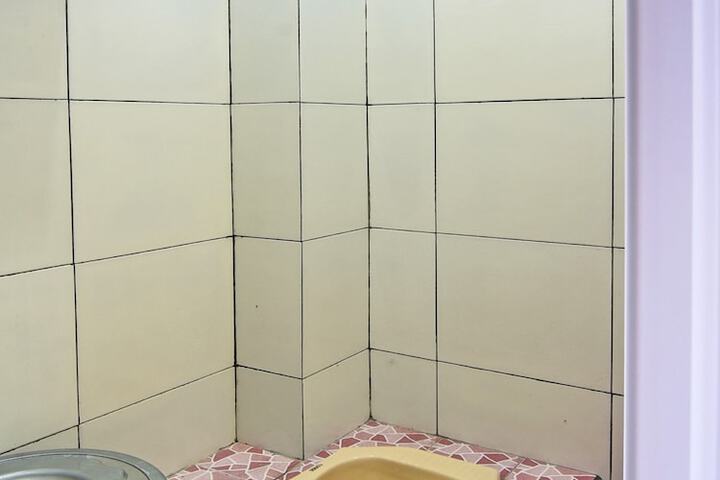 Room 21 of 31