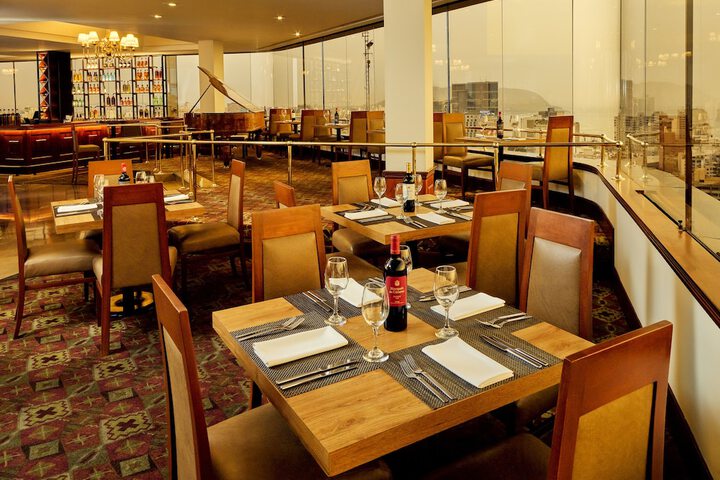 Dining 60 of 84
