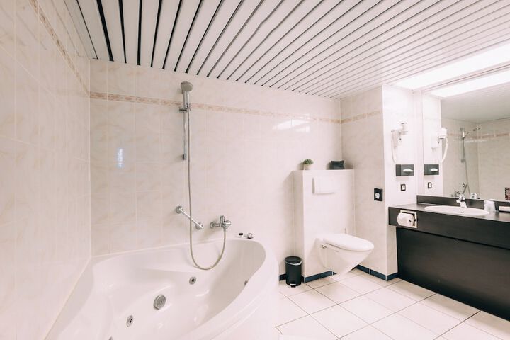 Clean Restrooms