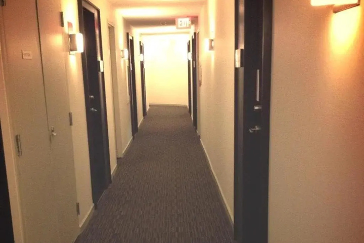 Room 11 of 24