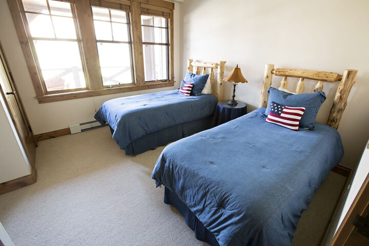 Room 21 of 174
