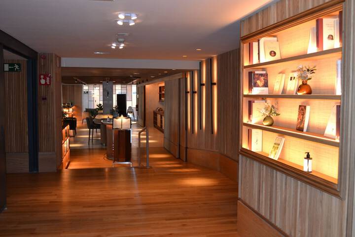 Hotel Interior 4 of 68