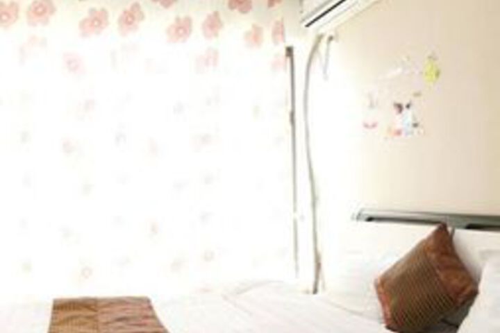 Room 9 of 57