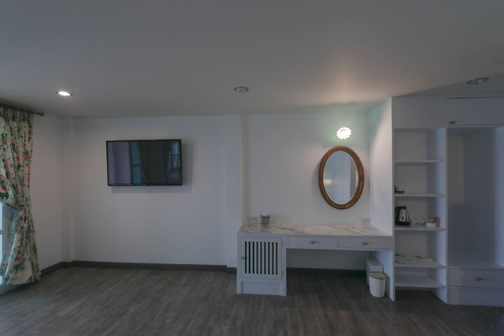 Room 29 of 122