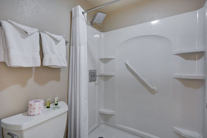 Room 21 of 57