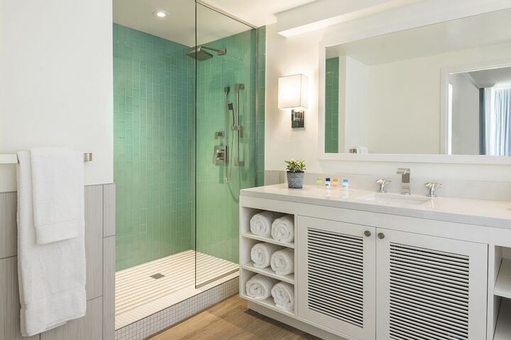 Clean Restrooms