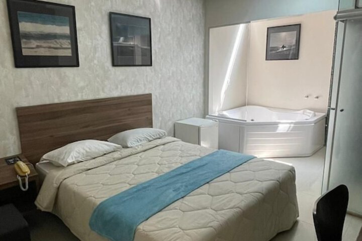 Room 19 of 31