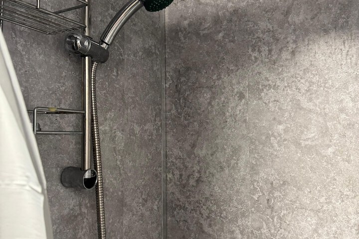 Room 122 of 156