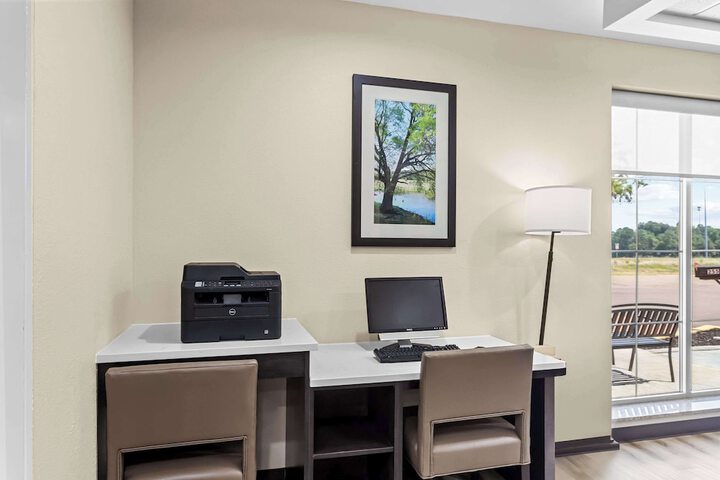 Business Center 49 of 54
