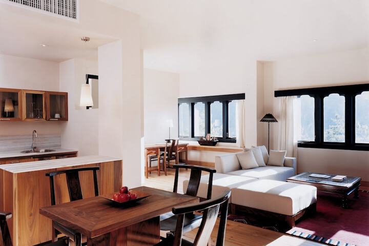Room 6 of 47