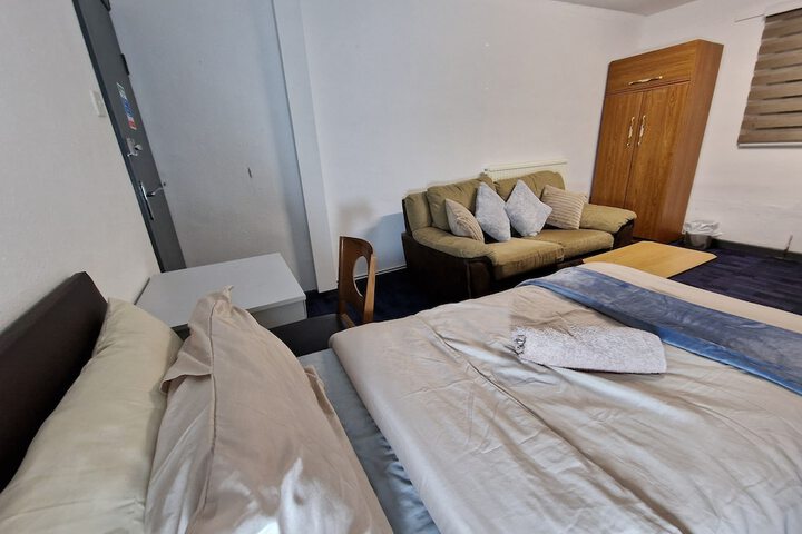 Room 5 of 23