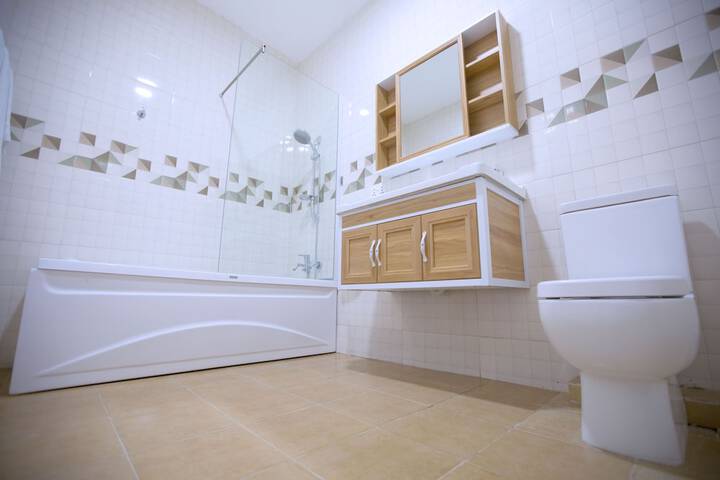 Room 16 of 18