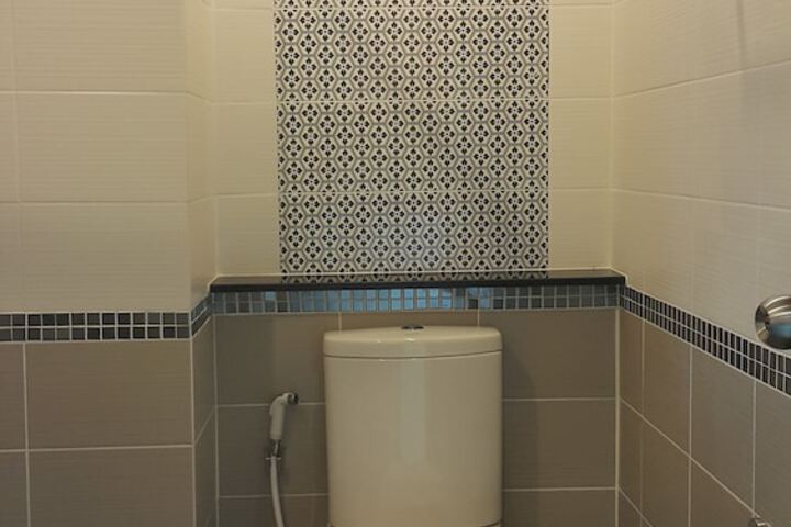 Room 45 of 77