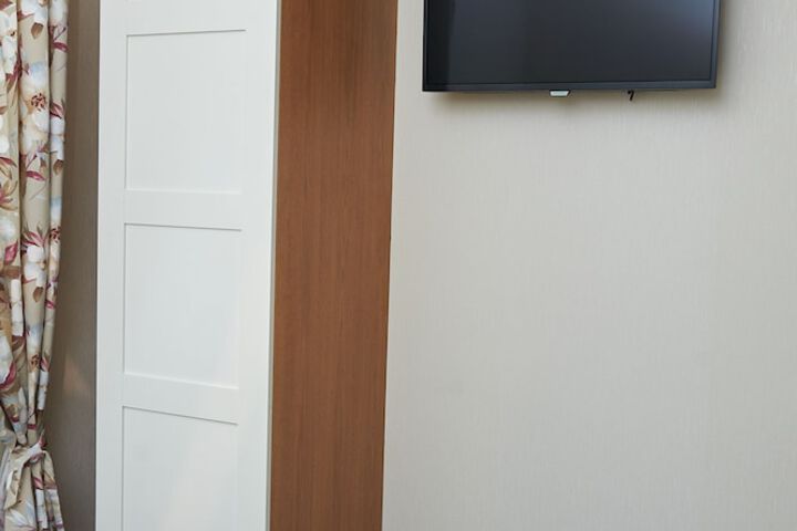 Room 30 of 53