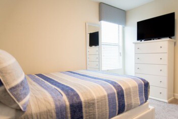 Room 47 of 61