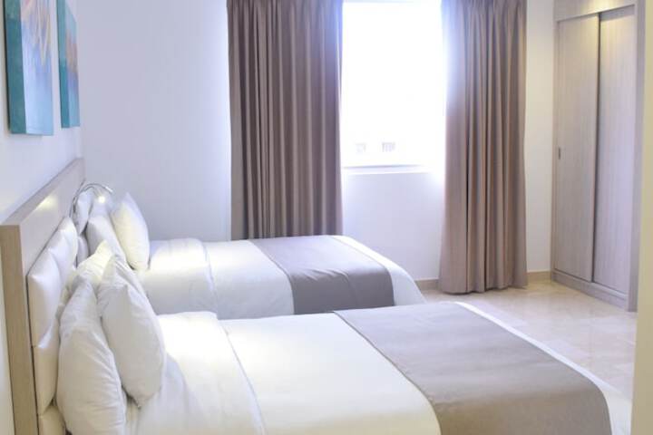 Room 16 of 105