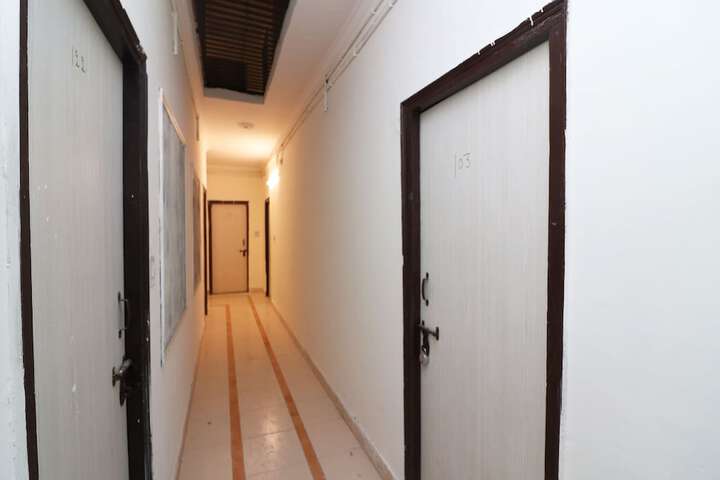 Hotel Interior 4 of 29