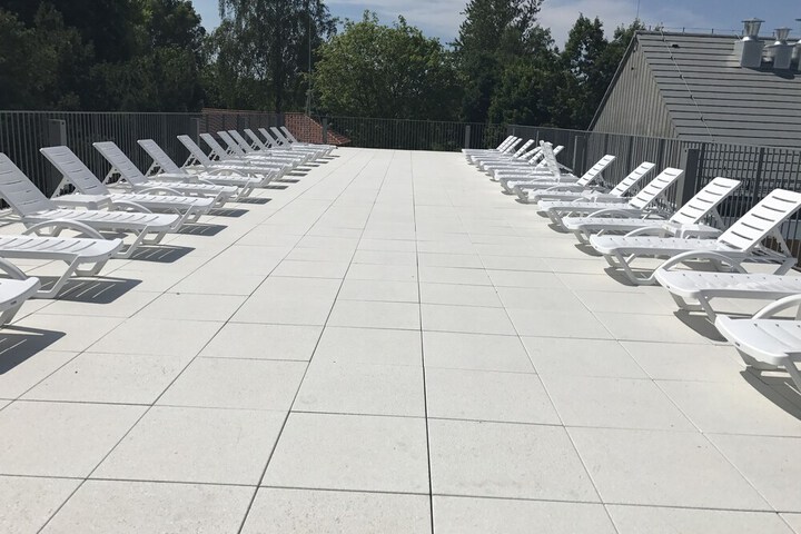 Sundeck 50 of 57