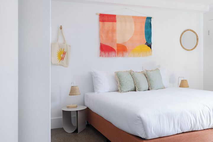 Room 8 of 37