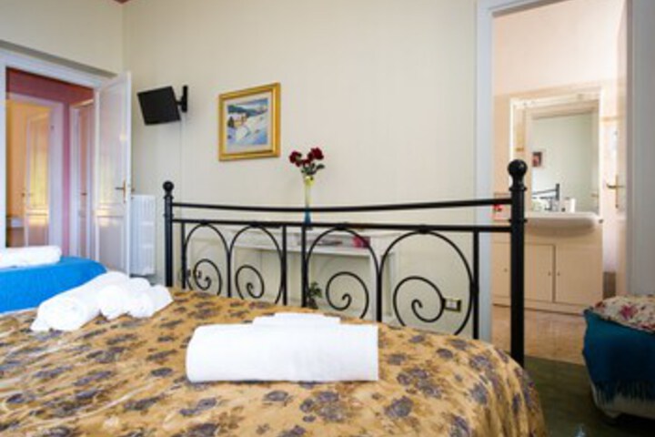 Room 57 of 123