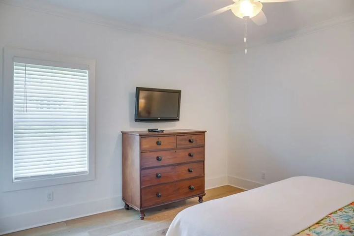 Room 2 of 14