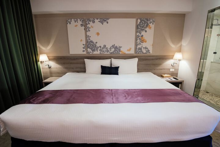 Room 21 of 53