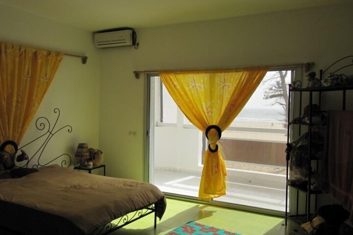Room 5 of 49